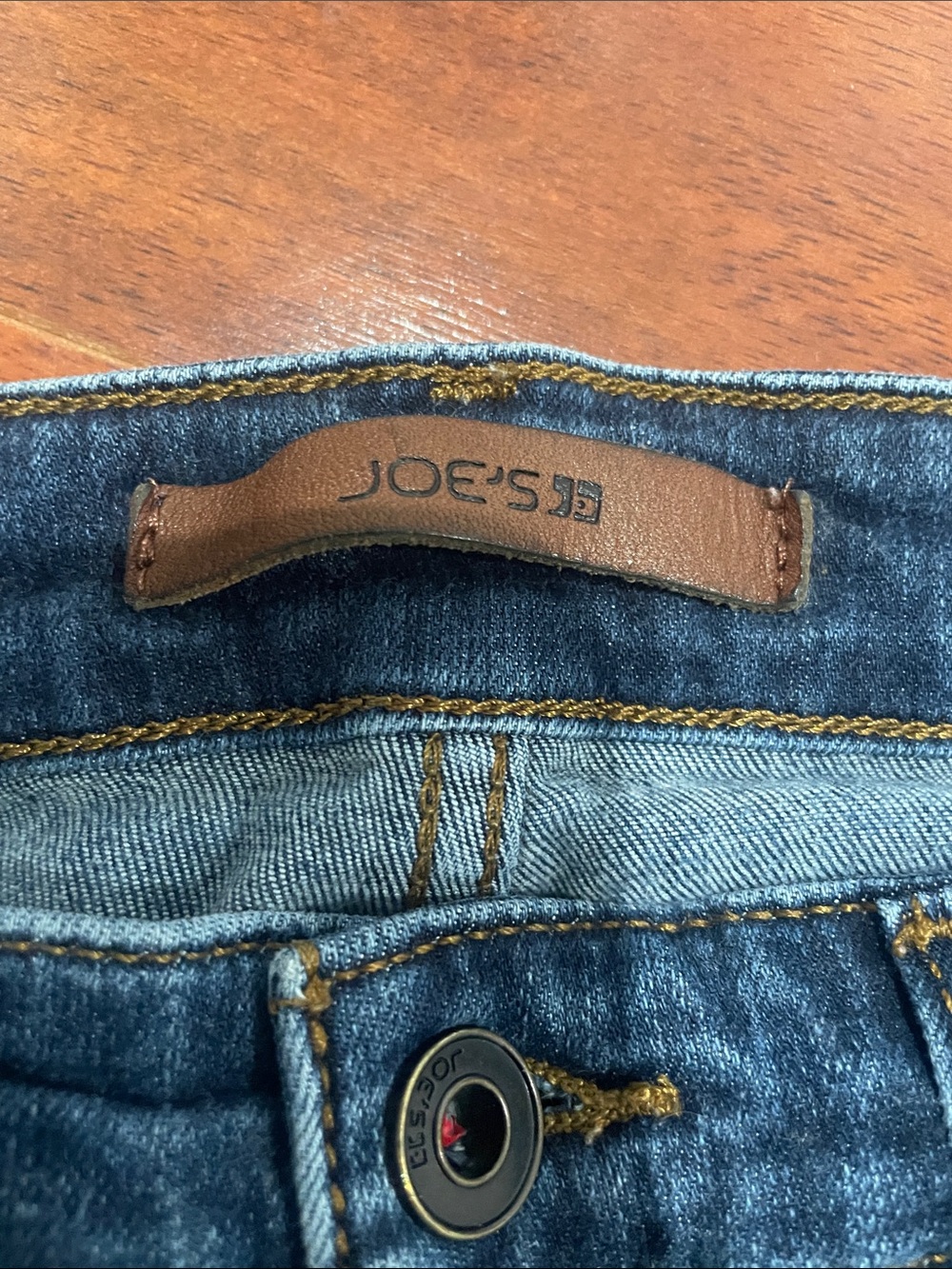 Joe's Jeans Women’s Dark Blue ‘Petite Bootcut’ Jeans Size 24 - Picture 4 of 8